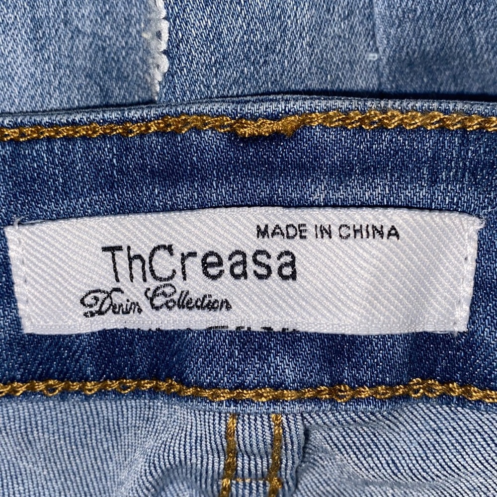 Thcreasa Blue Old Washed High Waisted Daisy Embroidery Wide-leg Light Jeans NWT - Picture 11 of 14